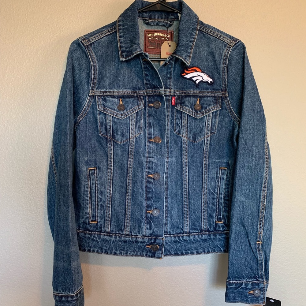 Denver Broncos Levi’s Jean Jacket Size Small